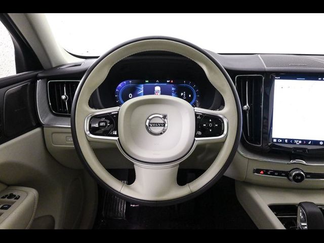 2024 Volvo XC60 Plus Dark Theme