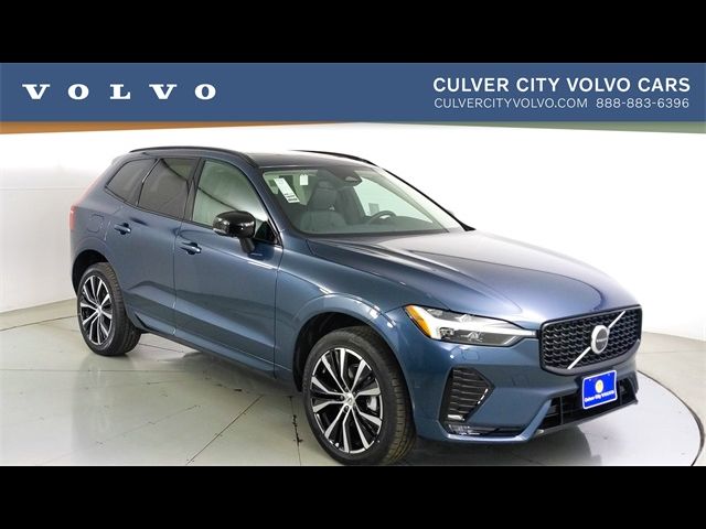 2024 Volvo XC60 Plus Dark Theme