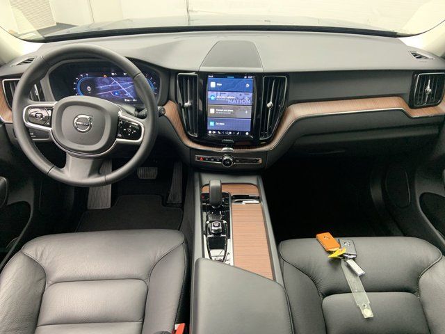 2024 Volvo XC60 Plus Dark Theme