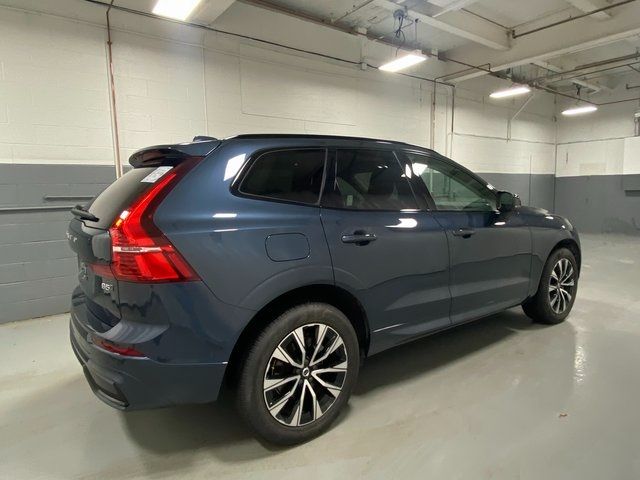 2024 Volvo XC60 Plus Dark Theme