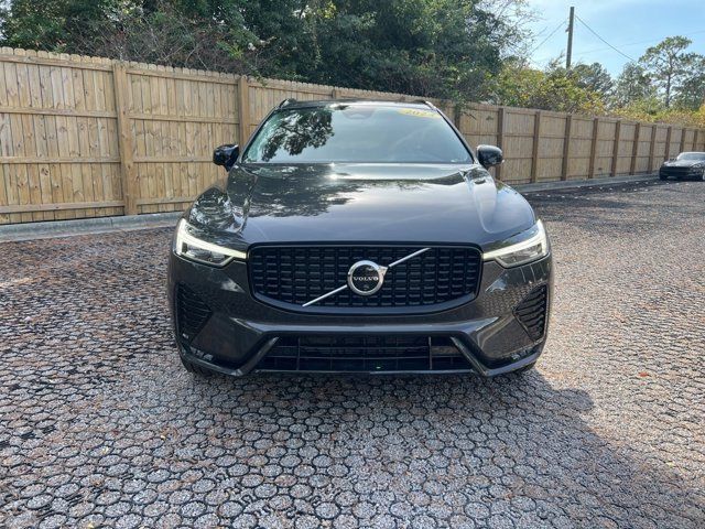 2024 Volvo XC60 Plus Dark Theme