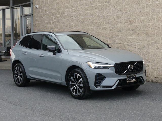 2024 Volvo XC60 Plus Dark Theme