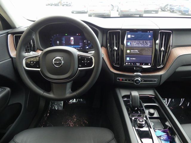 2024 Volvo XC60 Plus Dark Theme