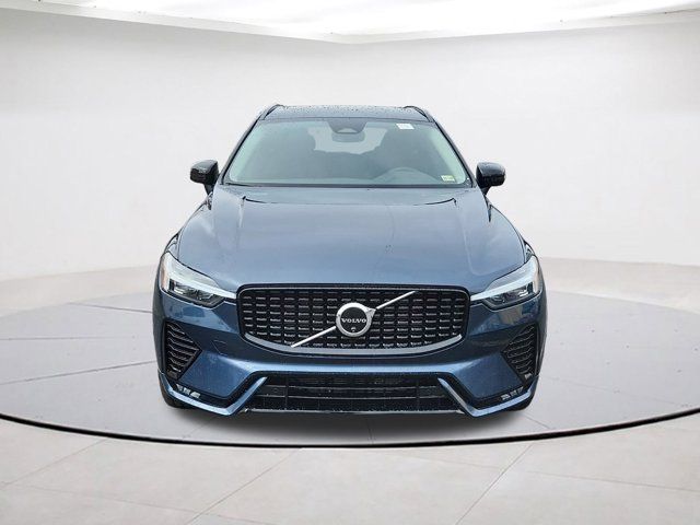 2024 Volvo XC60 Plus Dark Theme