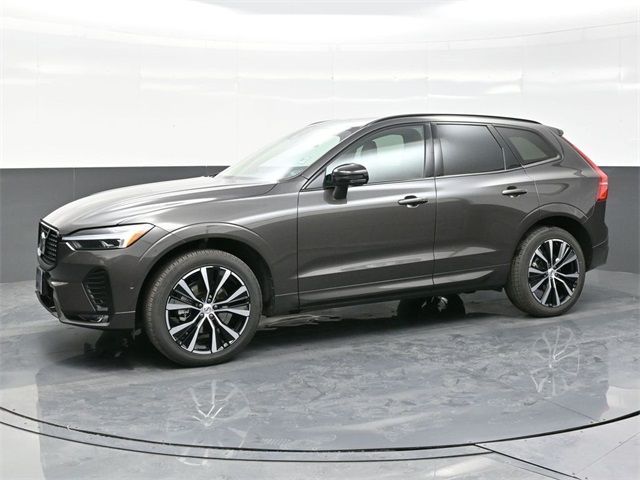 2024 Volvo XC60 Plus Dark Theme