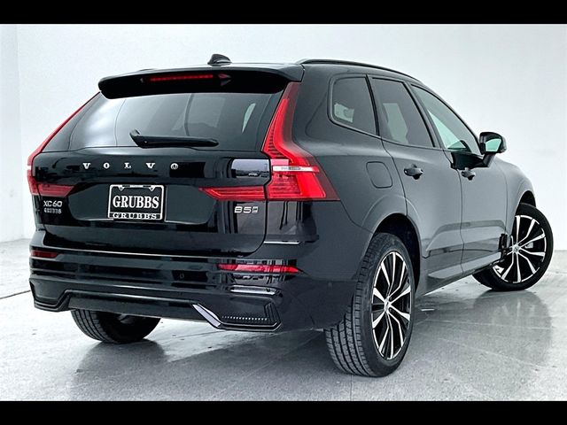 2024 Volvo XC60 Plus Dark Theme