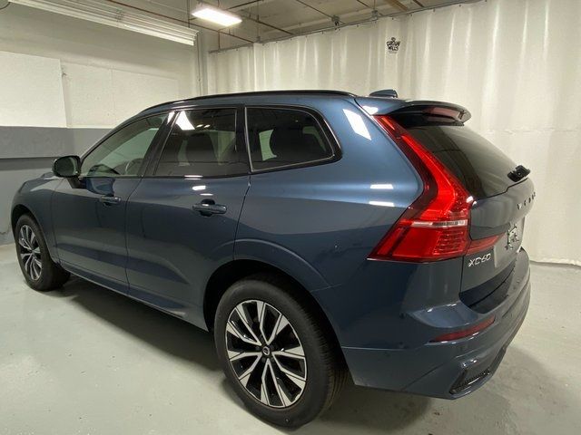 2024 Volvo XC60 Plus Dark Theme