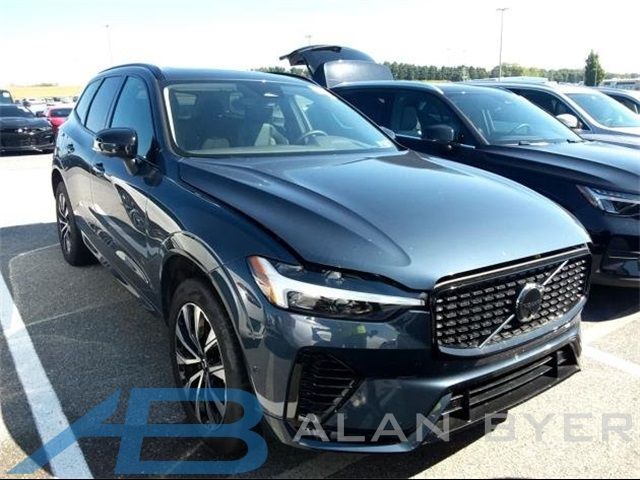 2024 Volvo XC60 Plus Dark Theme