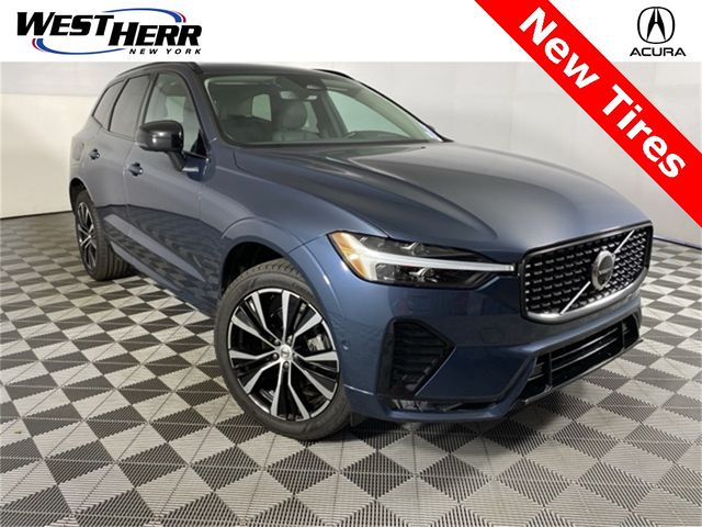 2024 Volvo XC60 Plus Dark Theme