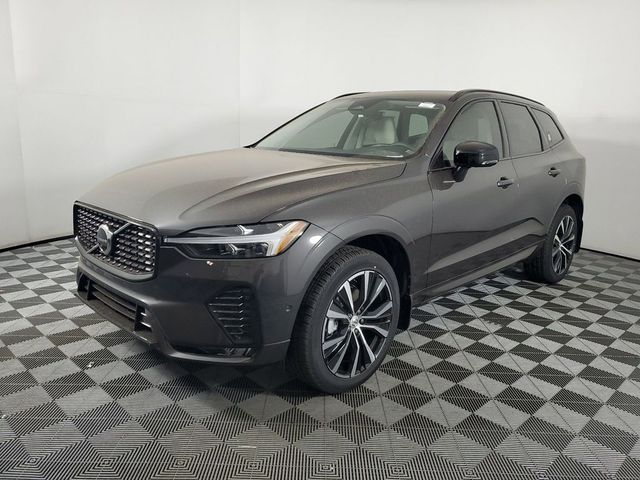 2024 Volvo XC60 Plus Dark Theme