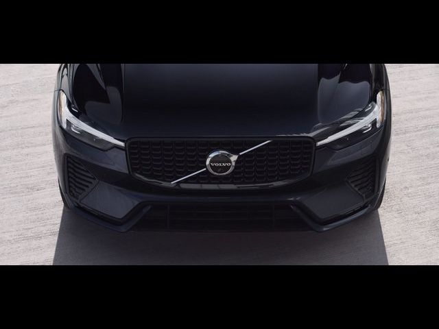 2024 Volvo XC60 Plus Dark Theme