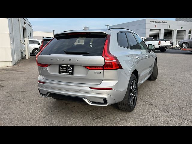 2024 Volvo XC60 Plus Dark Theme