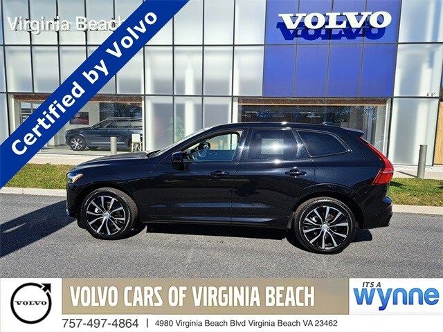 2024 Volvo XC60 Plus Dark Theme