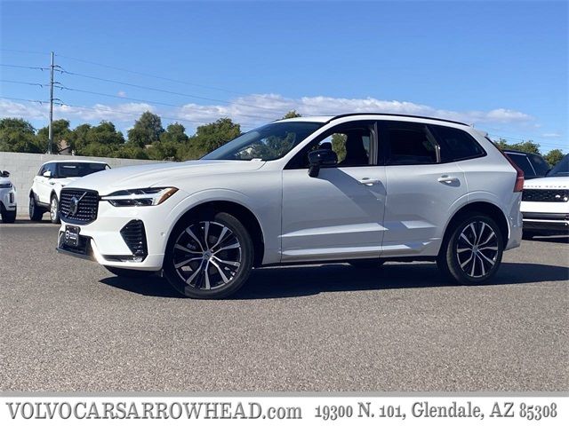 2024 Volvo XC60 Plus Dark Theme