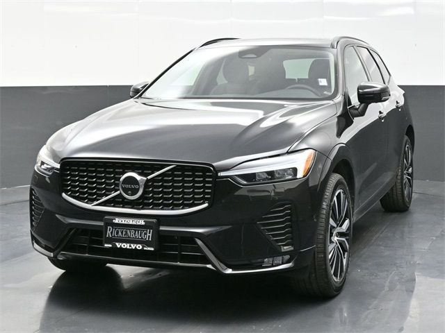 2024 Volvo XC60 Plus Dark Theme