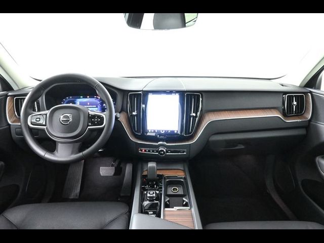 2024 Volvo XC60 Plus Dark Theme