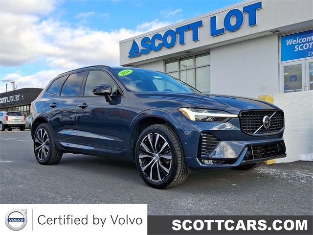 2024 Volvo XC60 Plus Dark Theme