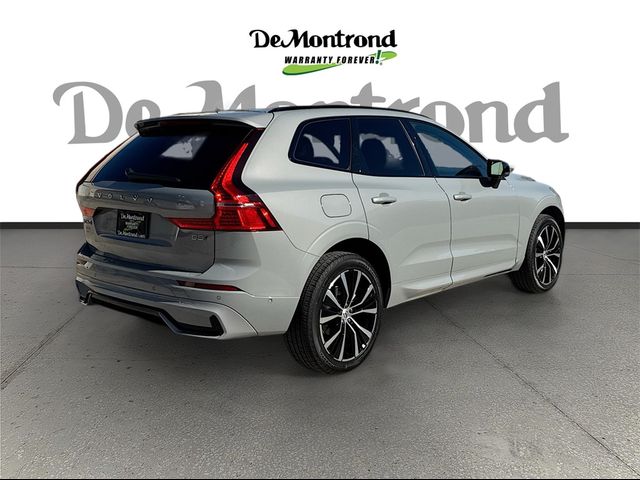 2024 Volvo XC60 Plus Dark Theme