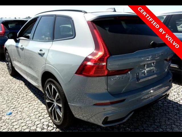 2024 Volvo XC60 Plus Dark Theme