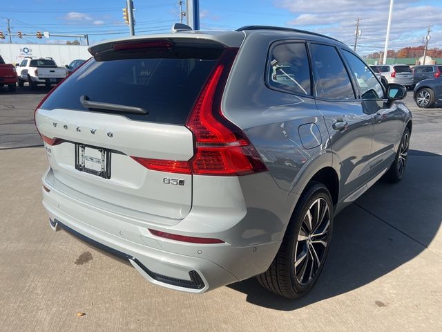 2024 Volvo XC60 Plus Dark Theme