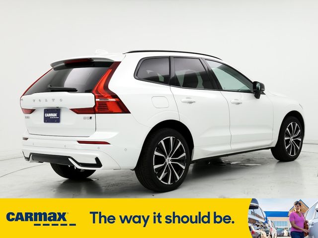 2024 Volvo XC60 Plus Dark Theme