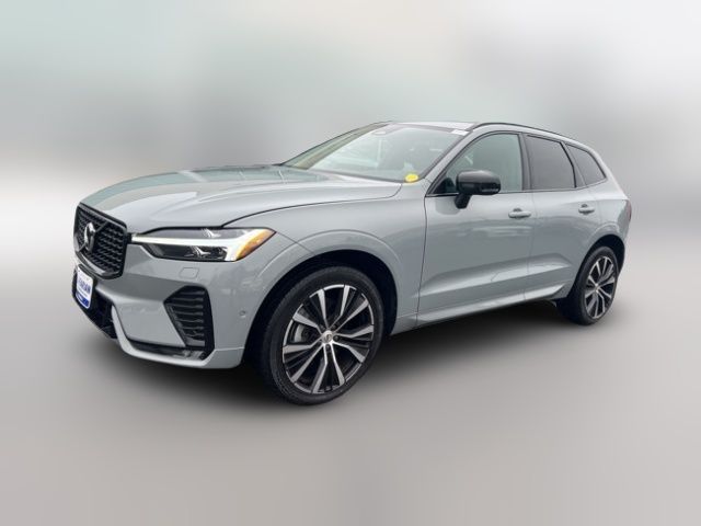 2024 Volvo XC60 Plus Dark Theme