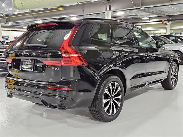 2024 Volvo XC60 Plus Dark Theme