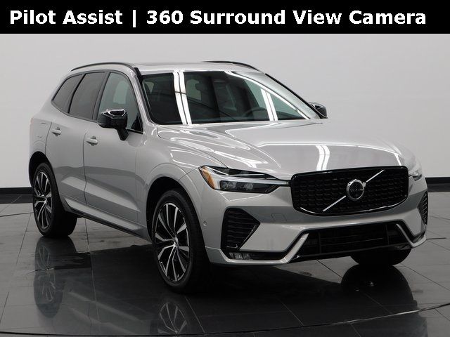 2024 Volvo XC60 Plus Dark Theme