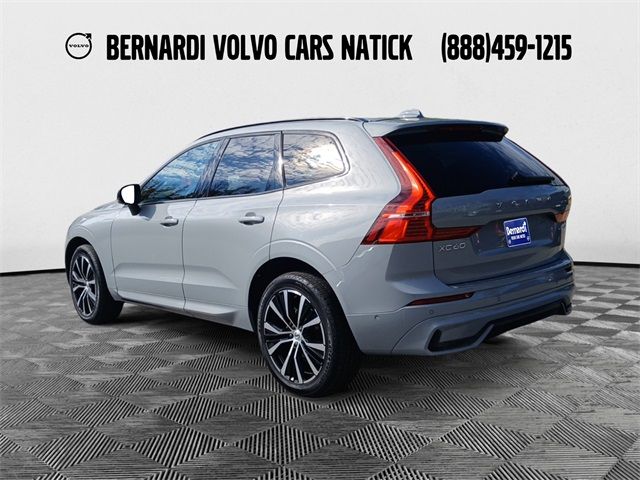 2024 Volvo XC60 Plus Dark Theme