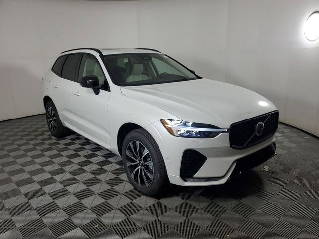 2024 Volvo XC60 Plus Dark Theme