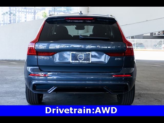 2024 Volvo XC60 Plus Dark Theme