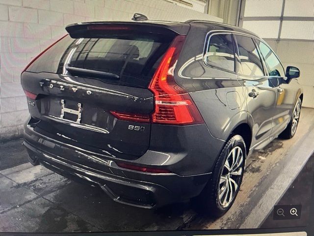 2024 Volvo XC60 Plus Dark Theme