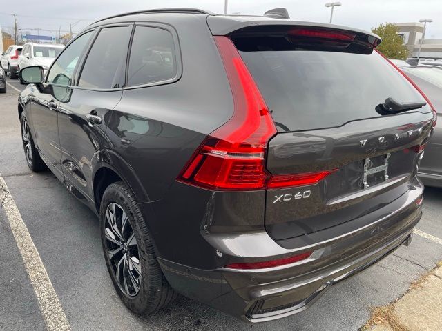 2024 Volvo XC60 Plus Dark Theme