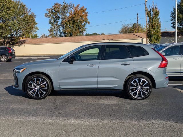 2024 Volvo XC60 Plus Dark Theme