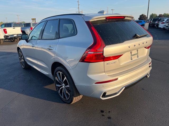 2024 Volvo XC60 Plus Dark Theme