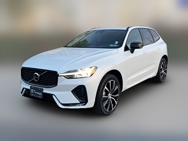 2024 Volvo XC60 Plus Dark Theme