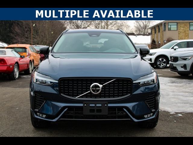 2024 Volvo XC60 Plus Dark Theme