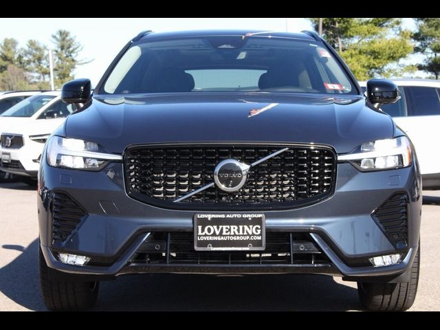 2024 Volvo XC60 Plus Dark Theme