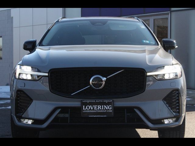 2024 Volvo XC60 Plus Dark Theme