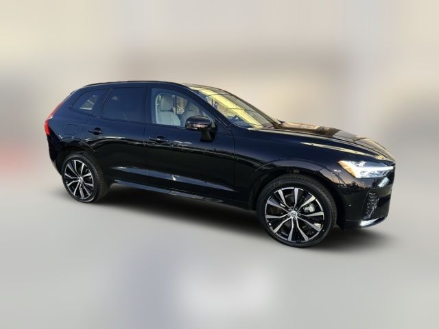 2024 Volvo XC60 Plus Dark Theme