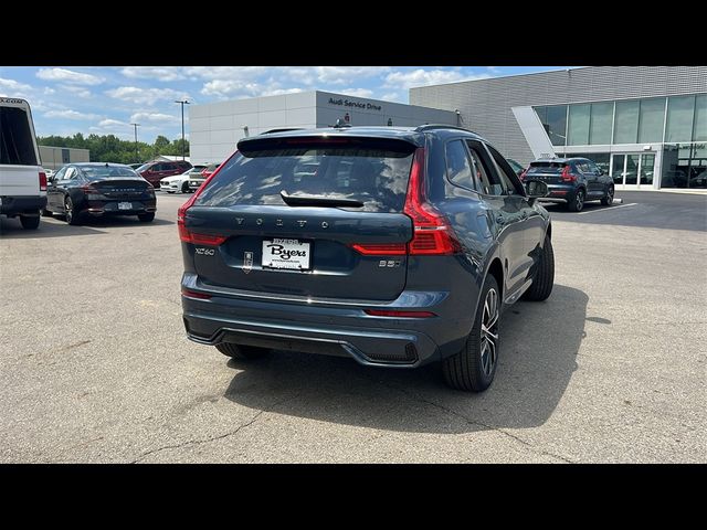 2024 Volvo XC60 Plus Dark Theme