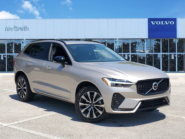 2024 Volvo XC60 Plus Dark Theme