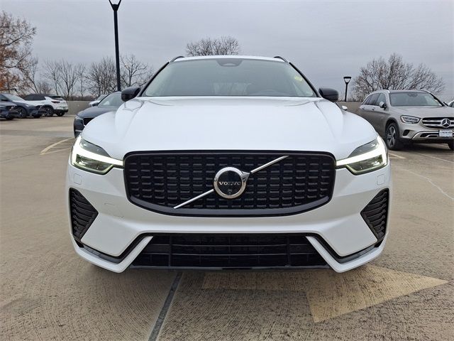 2024 Volvo XC60 Plus Dark Theme