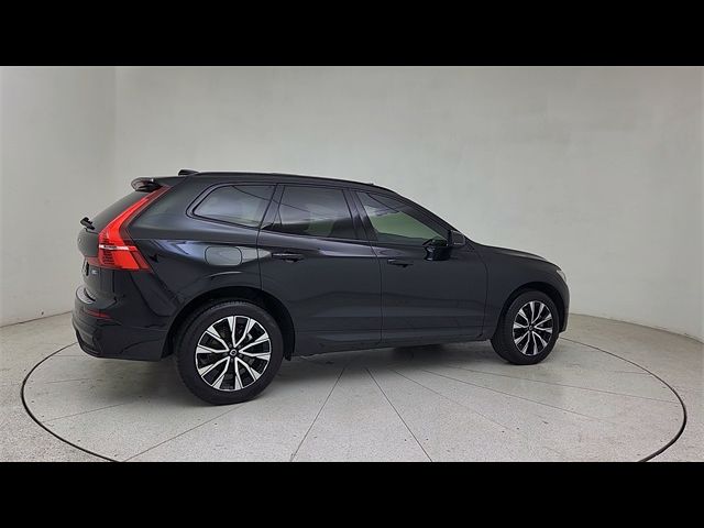 2024 Volvo XC60 Plus Dark Theme