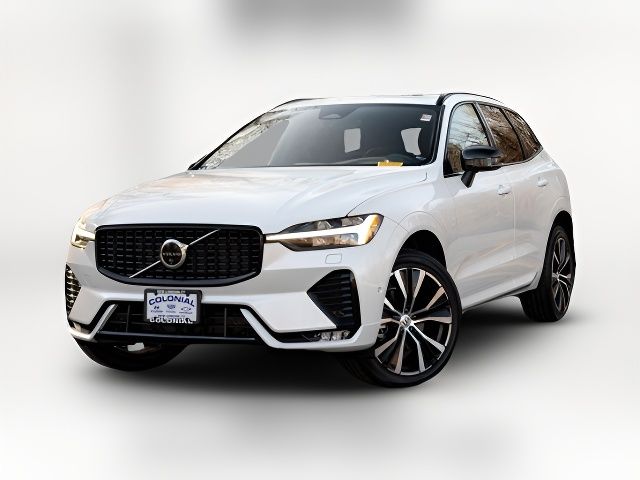 2024 Volvo XC60 Plus Dark Theme