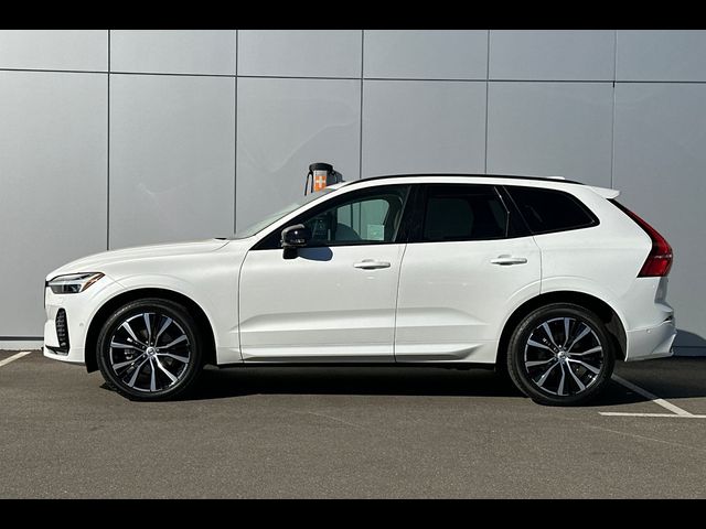 2024 Volvo XC60 Plus Dark Theme