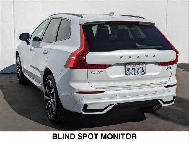 2024 Volvo XC60 Plus Dark Theme