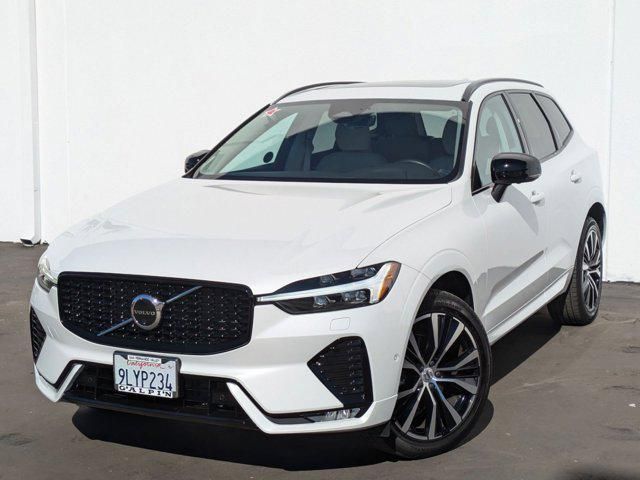 2024 Volvo XC60 Plus Dark Theme