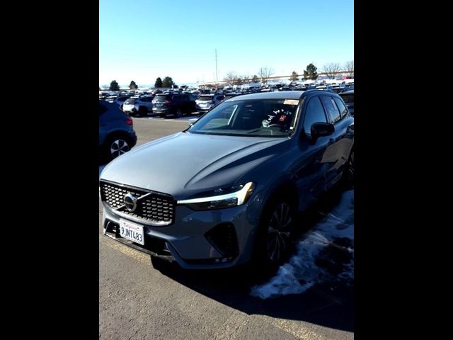 2024 Volvo XC60 Plus Dark Theme