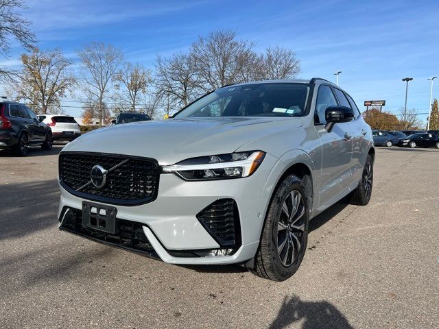 2024 Volvo XC60 Plus Dark Theme